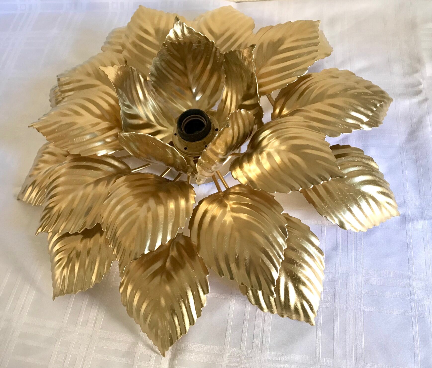Ceiling lamp flower golden leaves