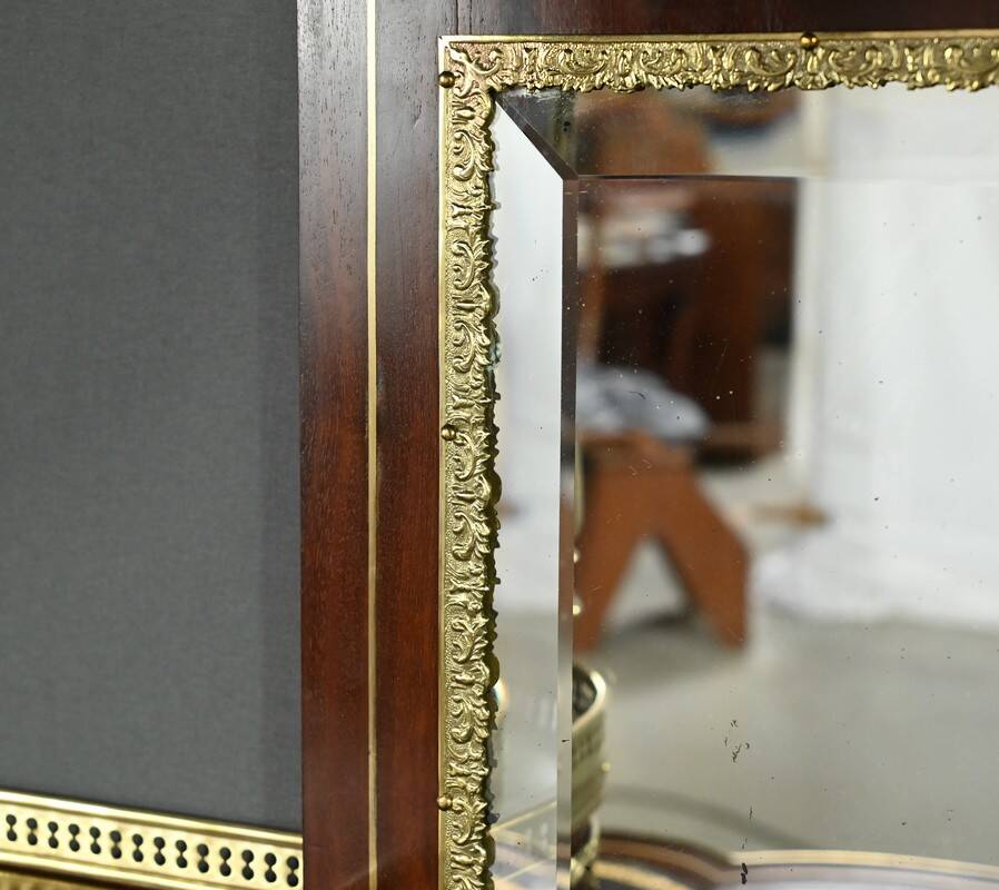 Small mahogany lady's writing desk, Napoleon III period – second half of the 19th century