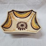 Henriot Quimper earthenware cup, 1920/30