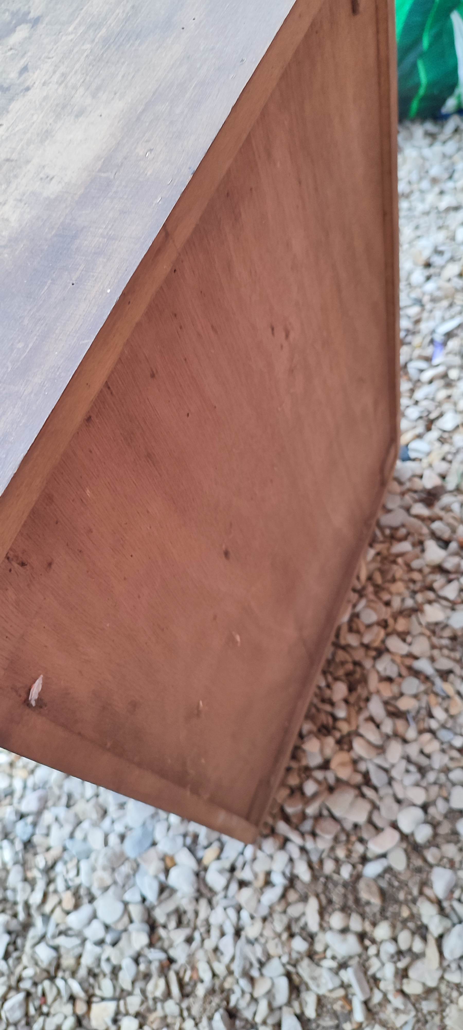 Wall-mounted medicine cabinet