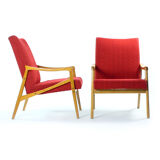 Ensemble de 2 fauteuils du milieu du siècle en hêtre clair & tissu rouge par Interier Praha, Tchécoslovaquie 1971