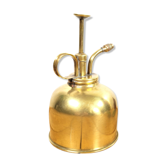 Brass sprayer