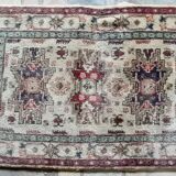 Small hand-knotted Indian rug 92x61cm