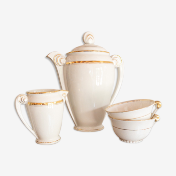 Art deco teapot and cups