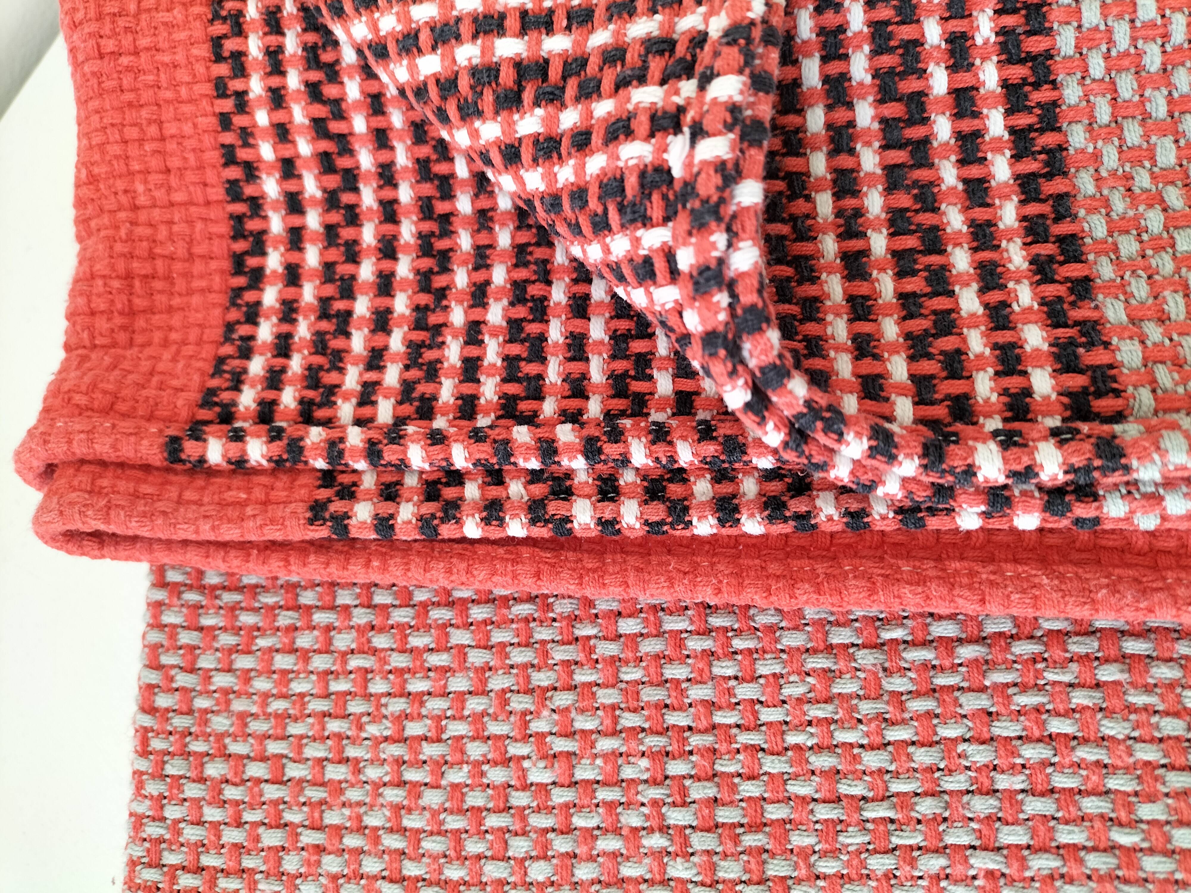 Coral and grey tablecloth and 12 napkins, retro Scandinavian style, 1960s