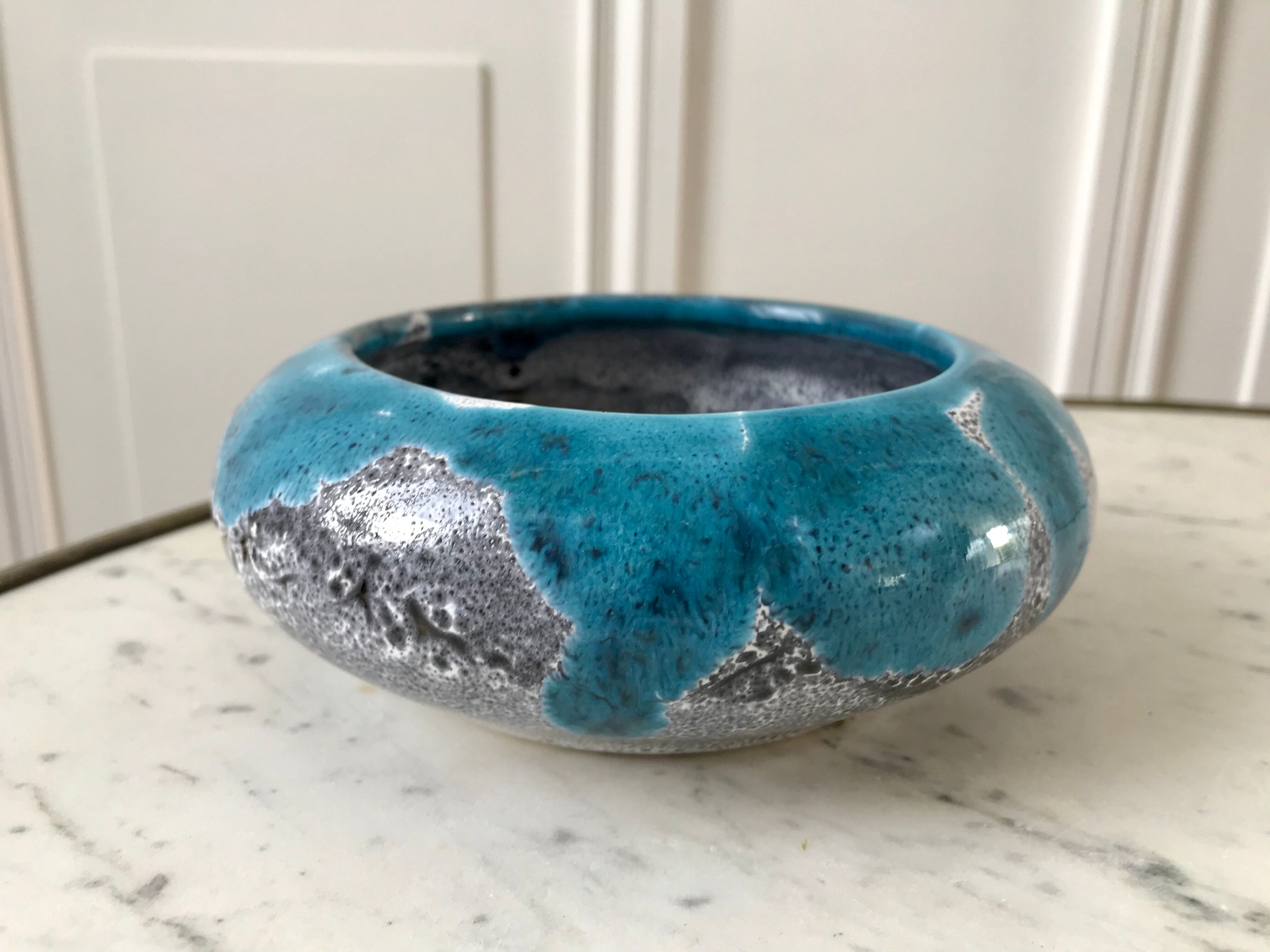 Ashtray blue fat lava ceramic