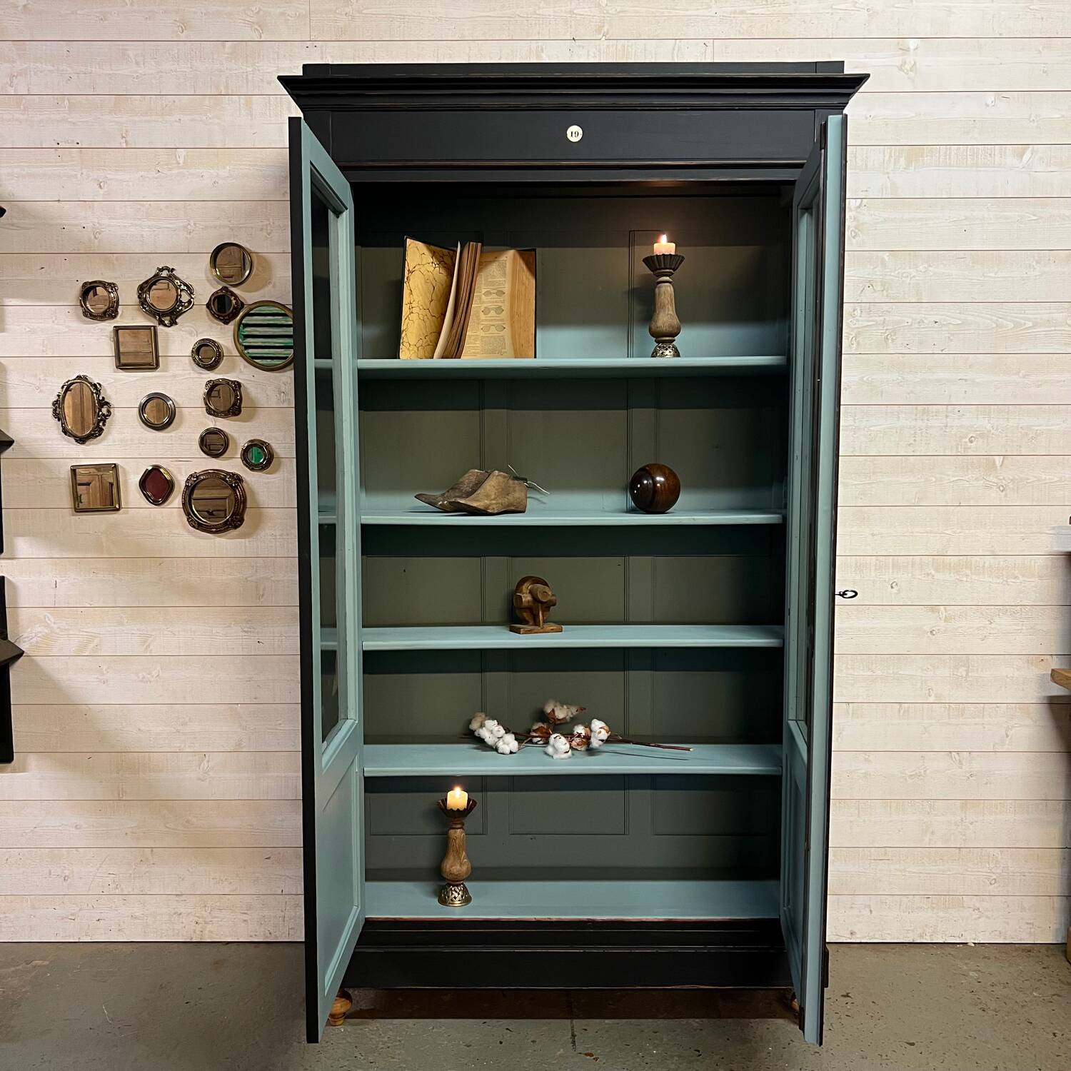 Vitrine napoleon III patiné