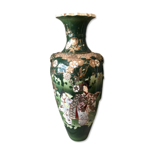 Grand vase en porcelaine asiatique