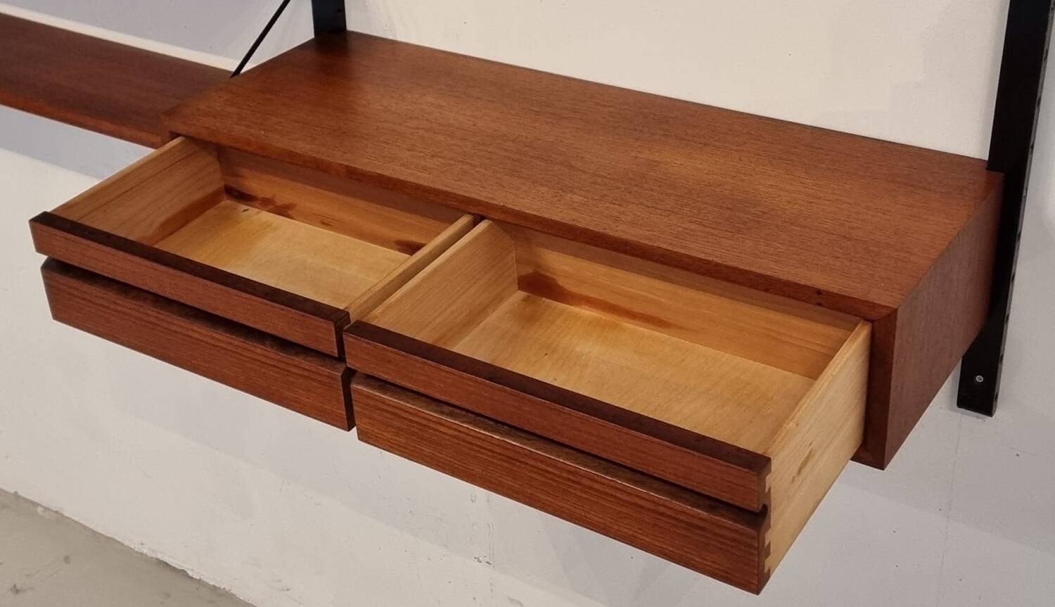 Système mural Cadovius