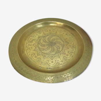 Moroccan tray in engraved brass