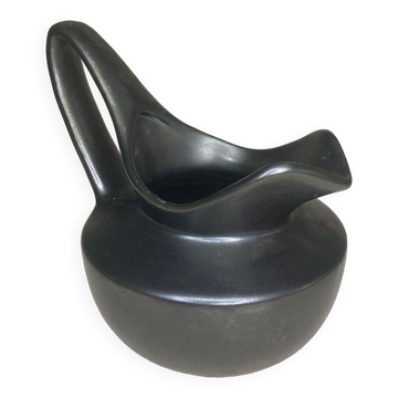 Ceramic gravy boat