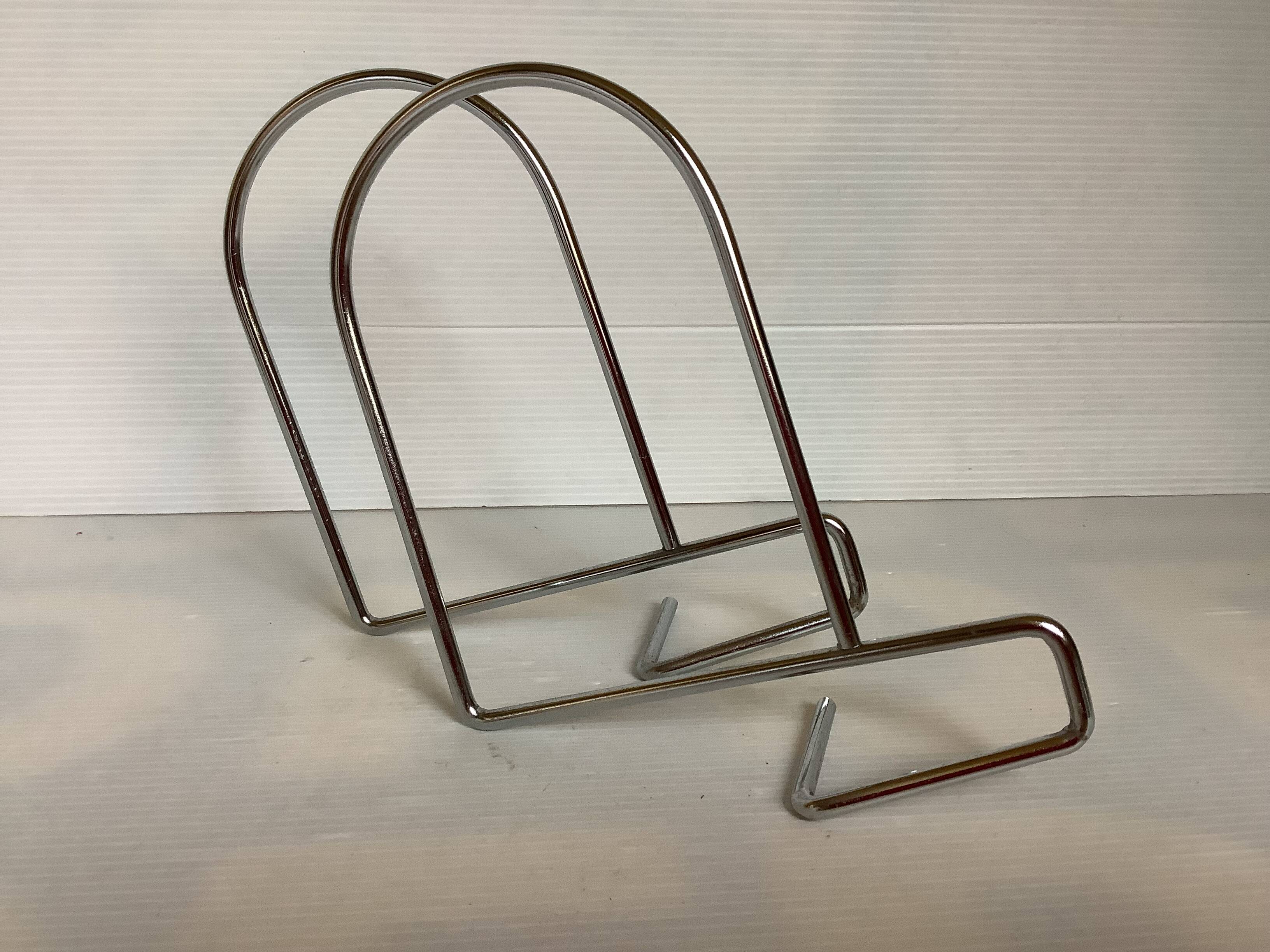 Pair of metal bookends