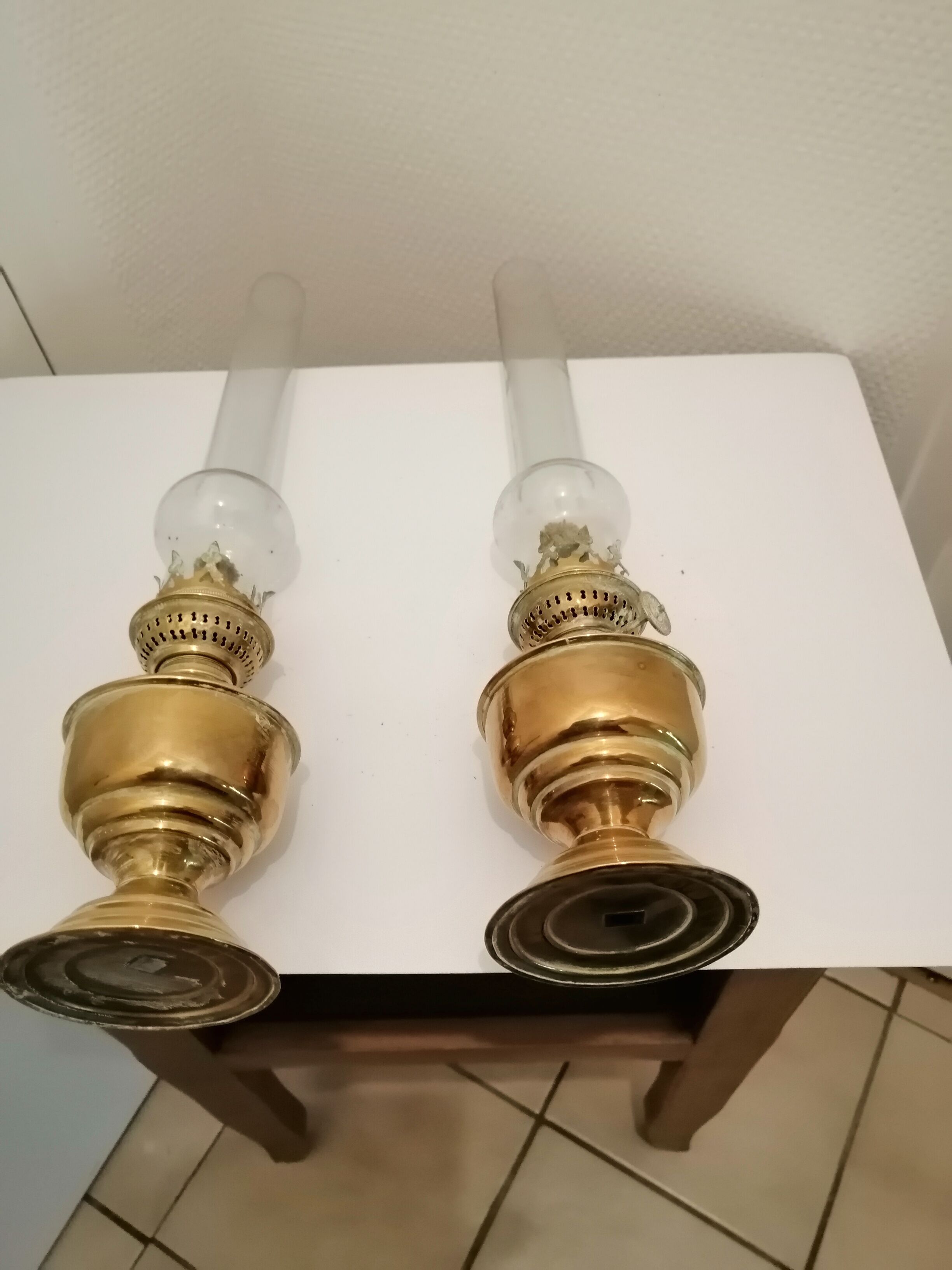 1 PAIR OF COPPER OIL LAMP