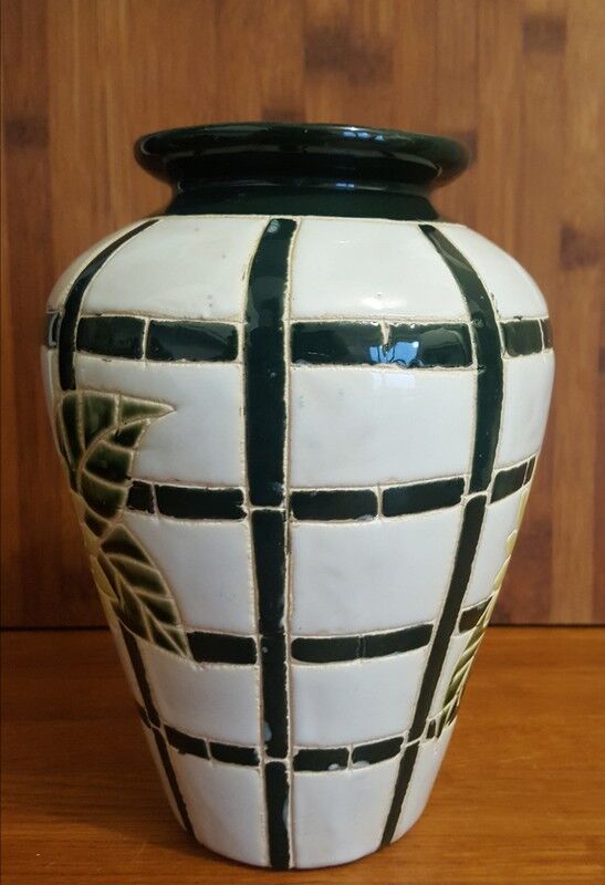 Vintage ceramic vase sunflower pattern