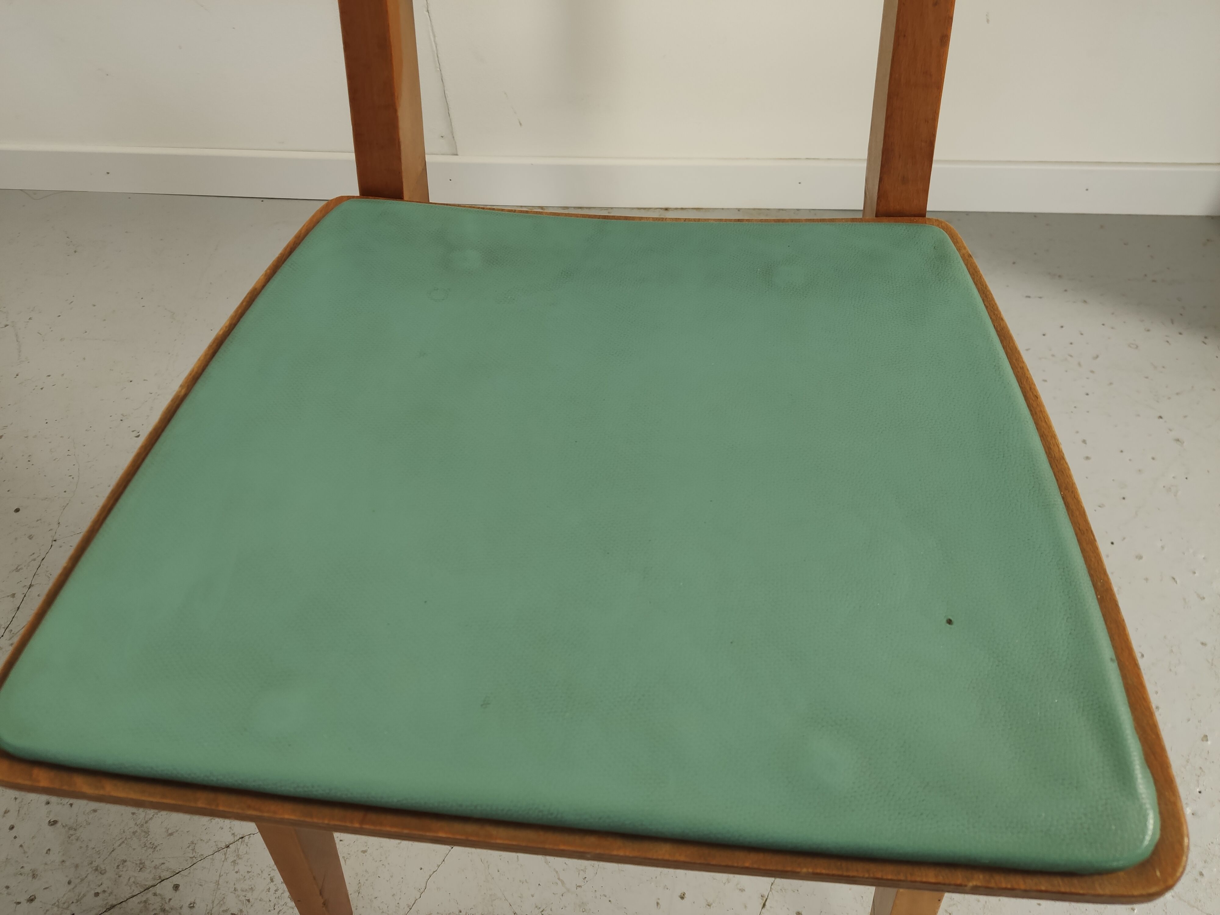 6 vintage chairs  1950