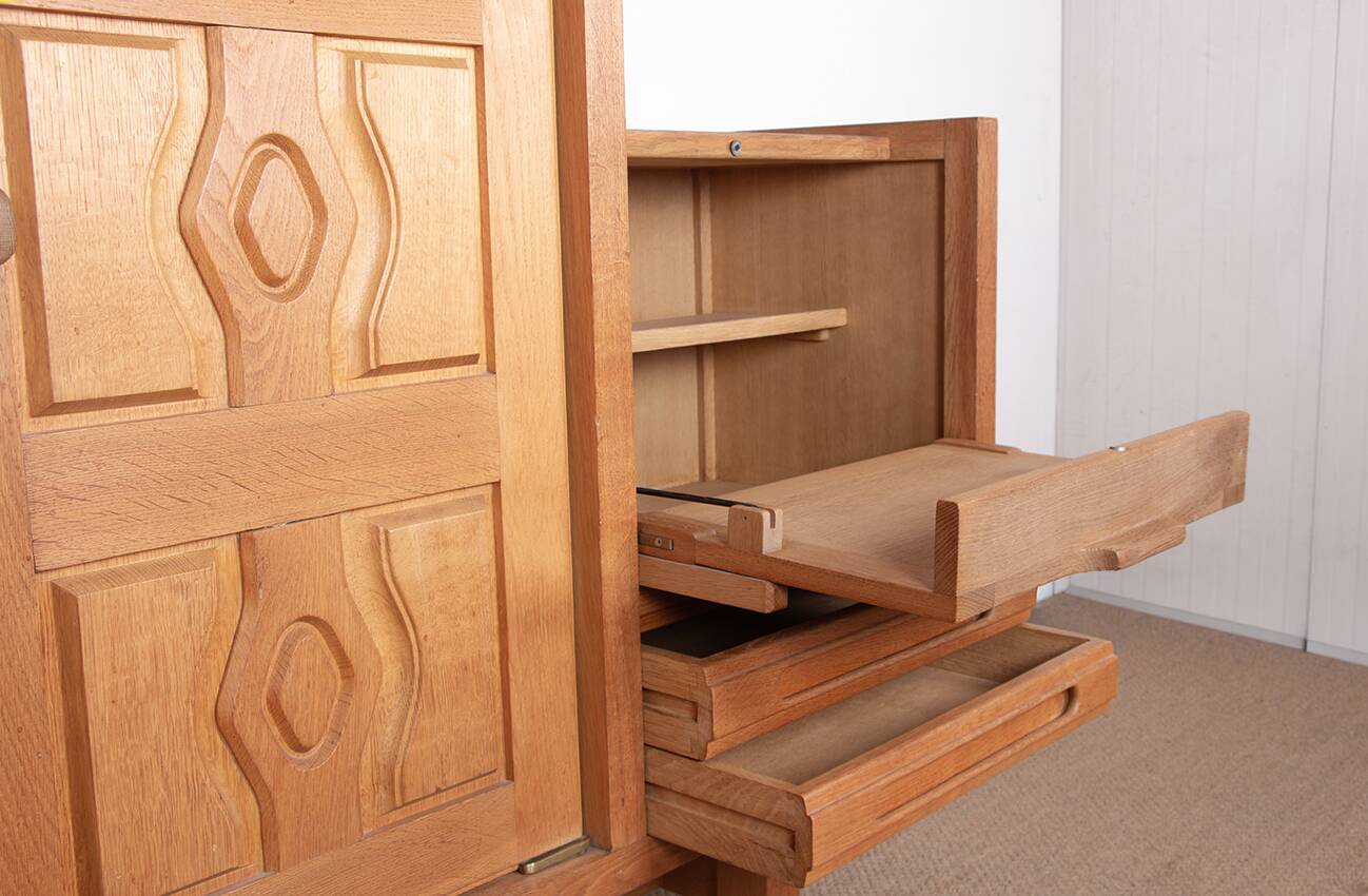 Solid oak buffet and faience, Guillerme and Chambron for your home,
