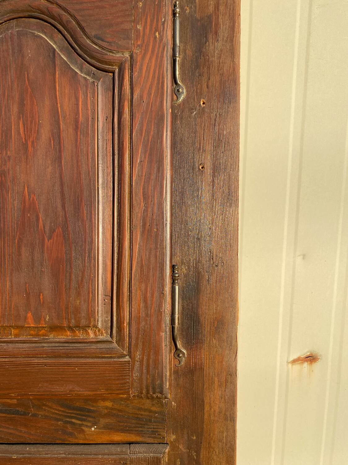 Lorraine cupboard front