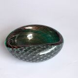 Vide poche bullicante et filigrana vert moucheté d’or, Murano 1950.