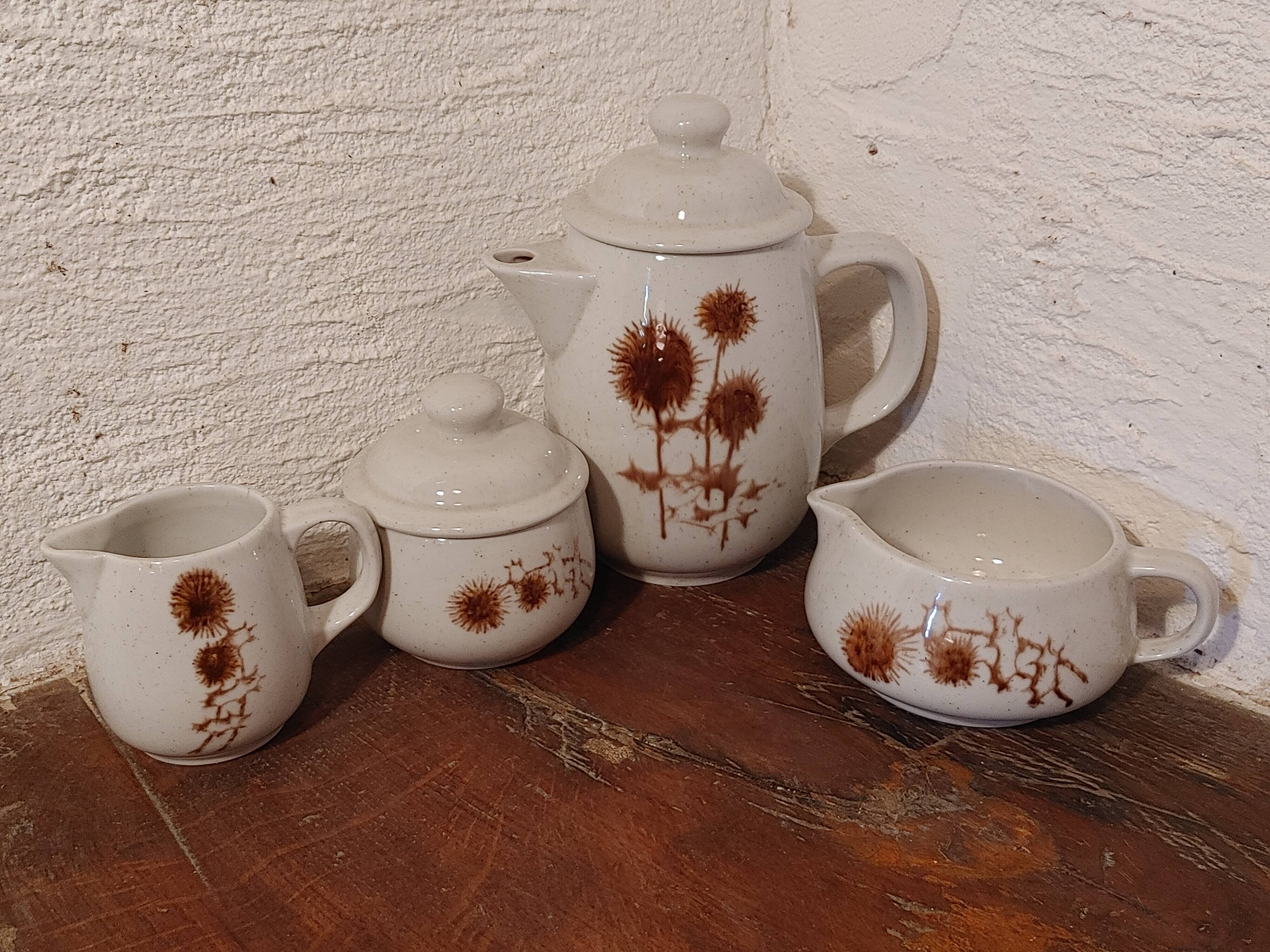 Glazed stoneware coffee set decorated with thistles Sarreguemines