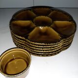 6 Gien oyster plates and barbotine ramekin