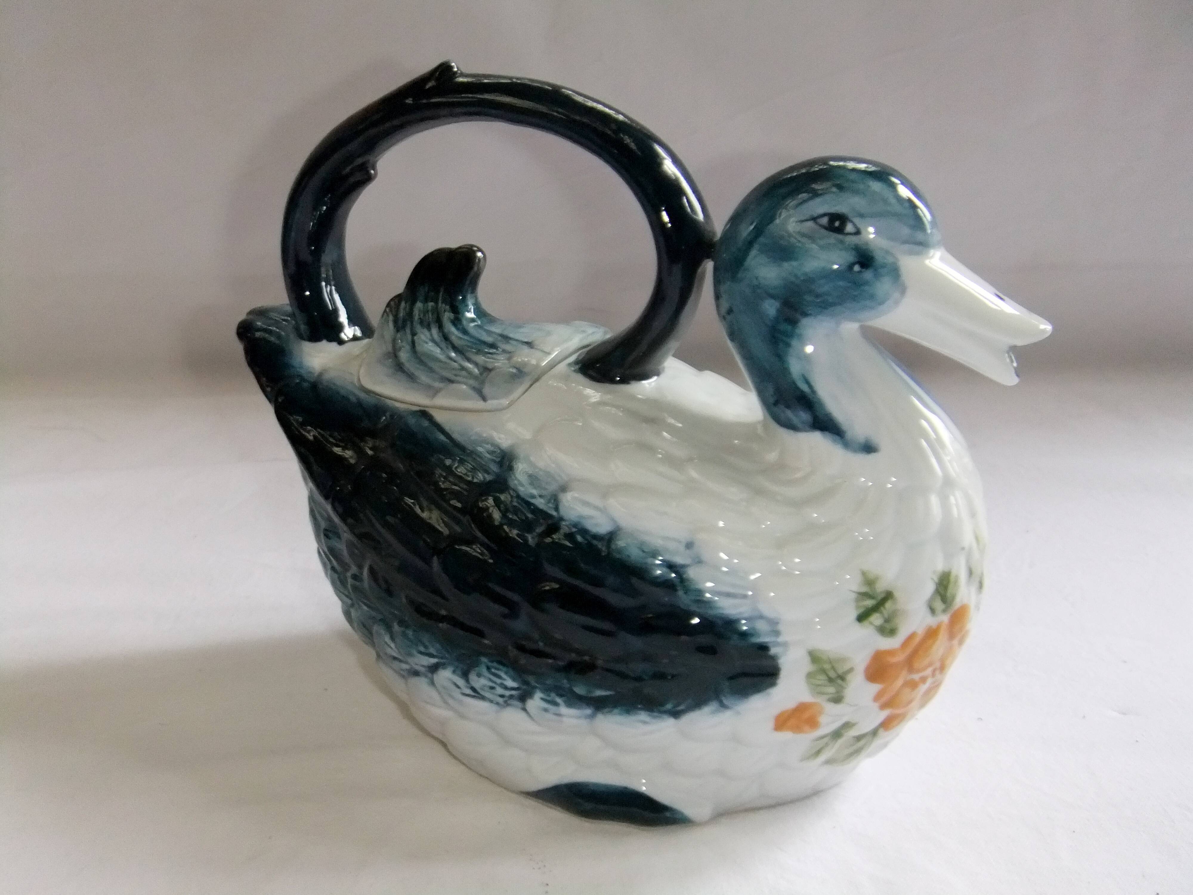 Pitcher teapot jug ceramic bird duck