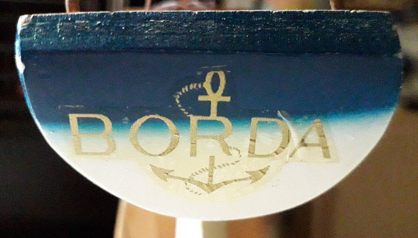 Bateau voilier de bassin