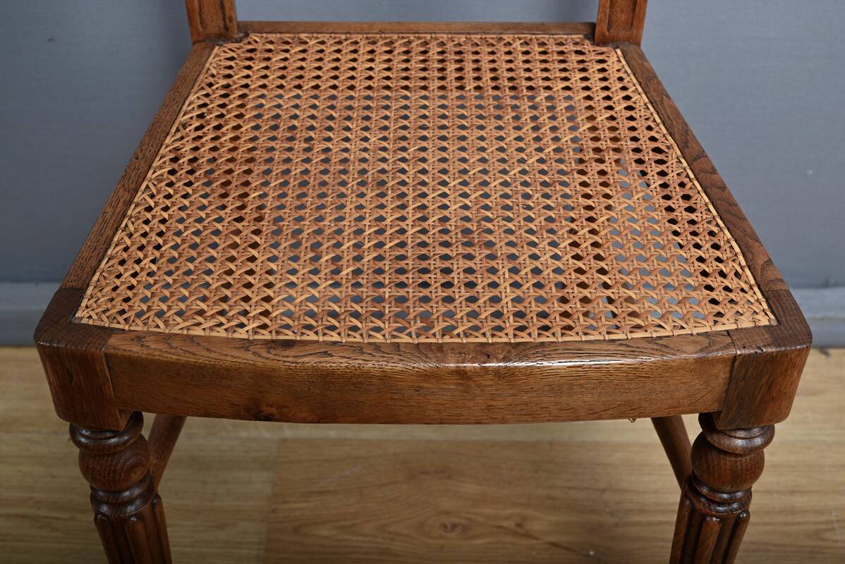 Set of 5 solid oak chairs, Louis Philippe period – 2nd half of the 19th century.