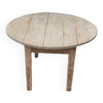 Folding round coffee table