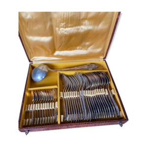 Ménagère métal argenté