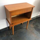 Table de nuit scandinave