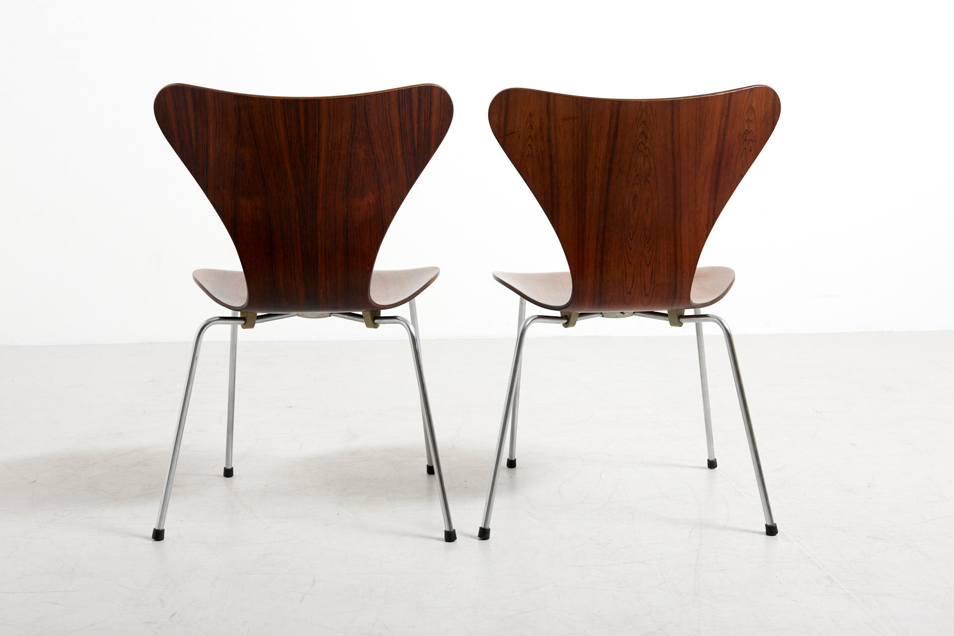 Pair of 'Series 7' Dinning Chairs by Arne Jacobsen for Fritz Hansen, Denmark - 1955