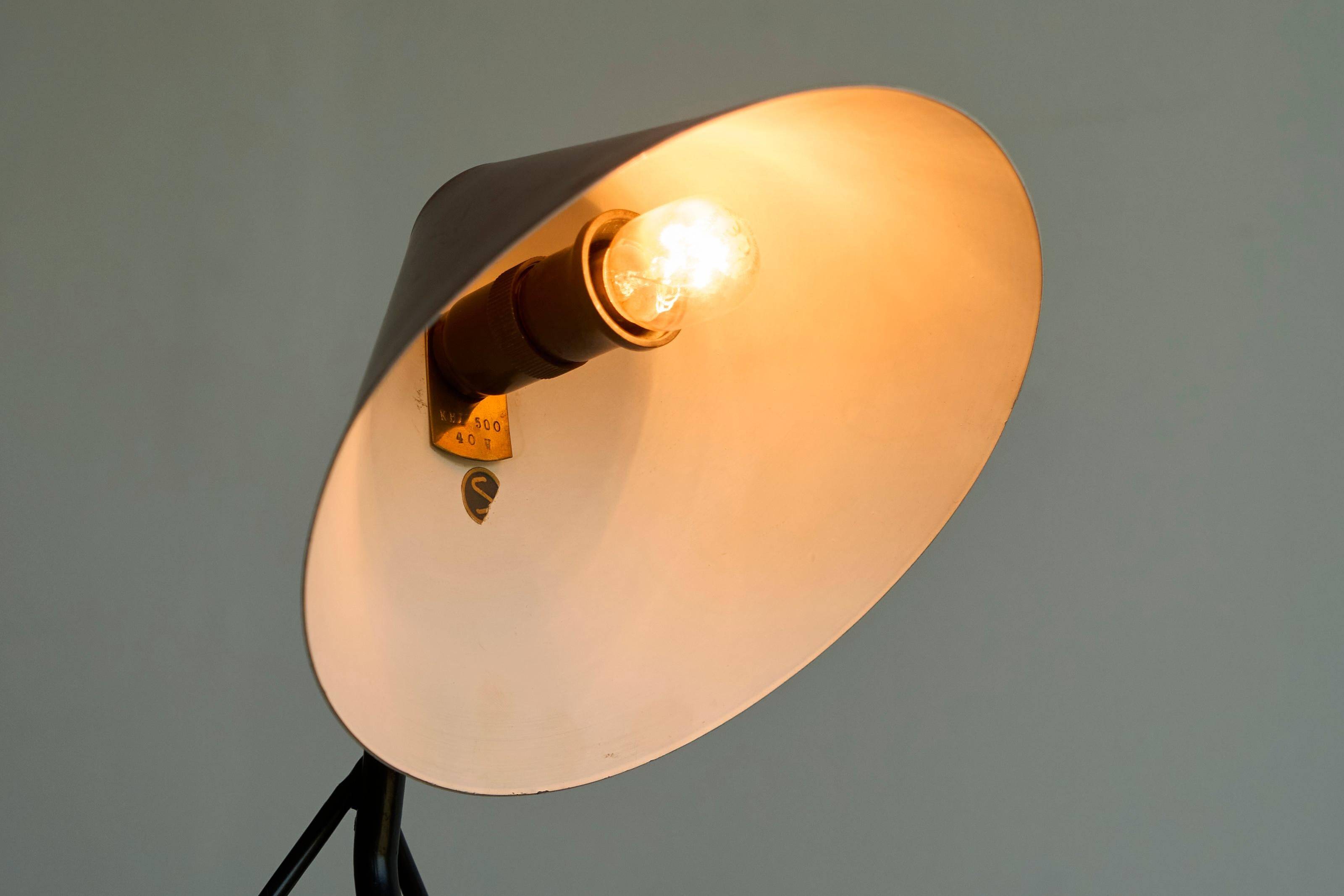 Erik Wärnå table lamp or wall sconce for Gnosjö Konstsmide 1950