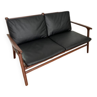 Beautiful Scandinavian sofa STELLAR WORKS