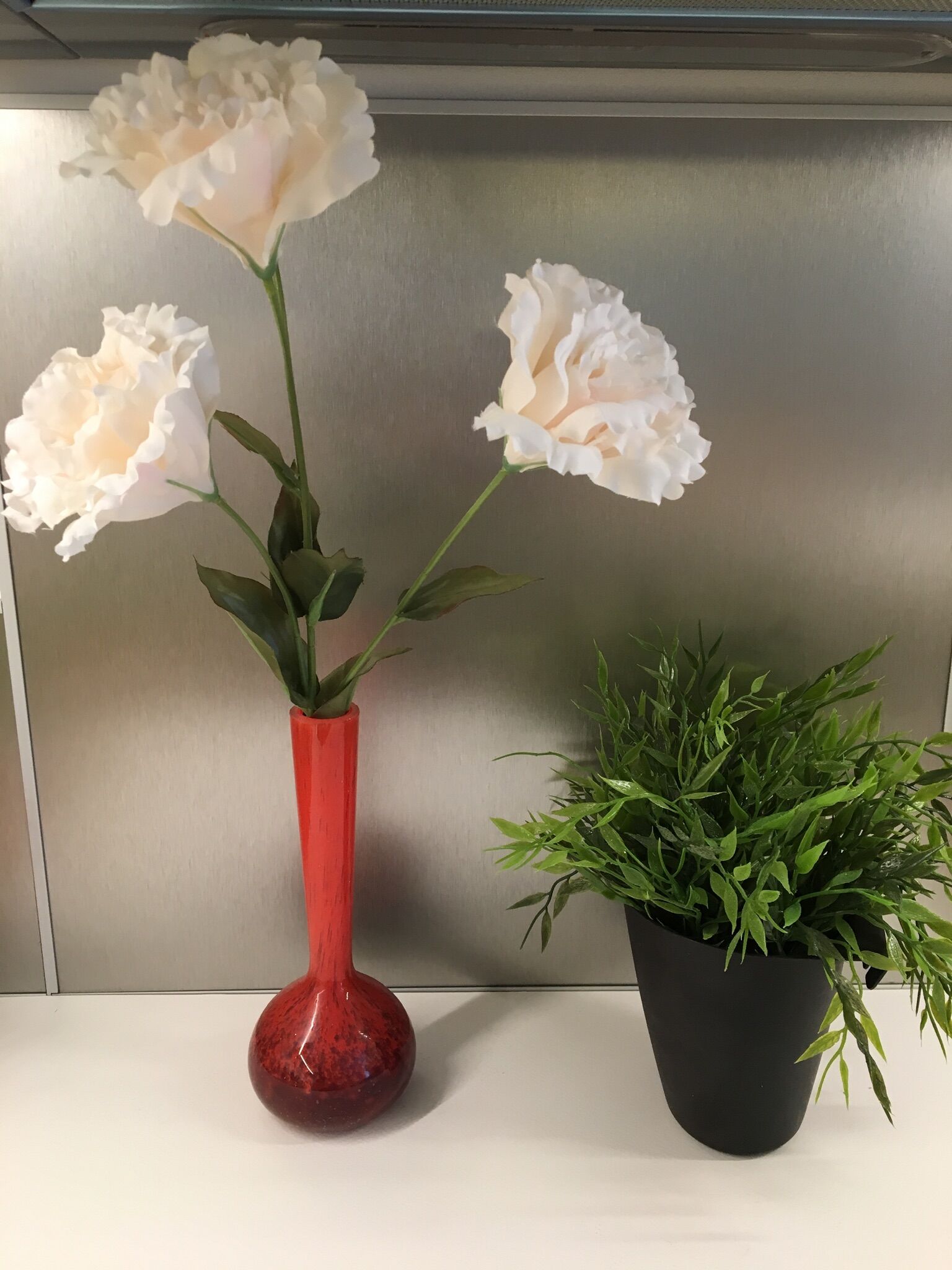 Vintage burgundy red soliflore vase in the 70