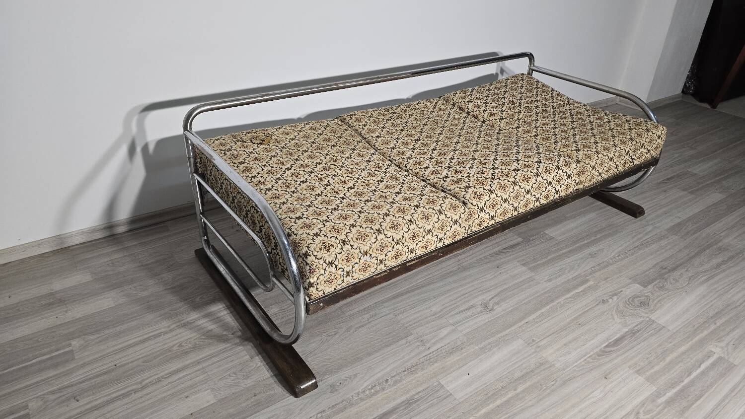 Bauhaus Chrome Sofa by Robert Slezak for Slezak Factories, 1930s