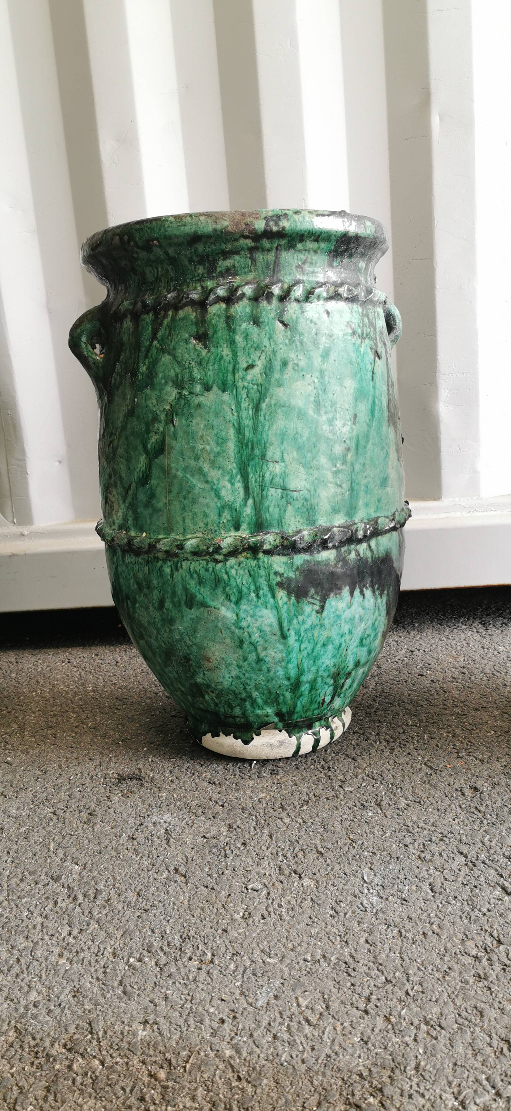 Tamgrout terracotta jar