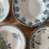 Set of 4 blue flowered plates