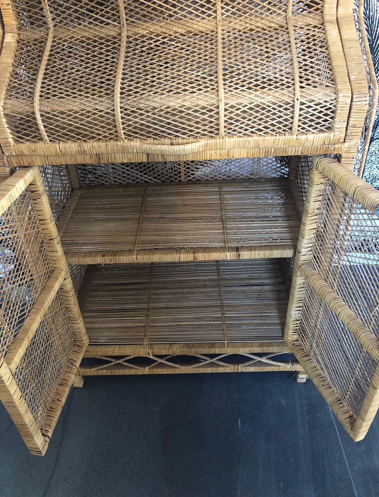 Étagère en rotin vintage