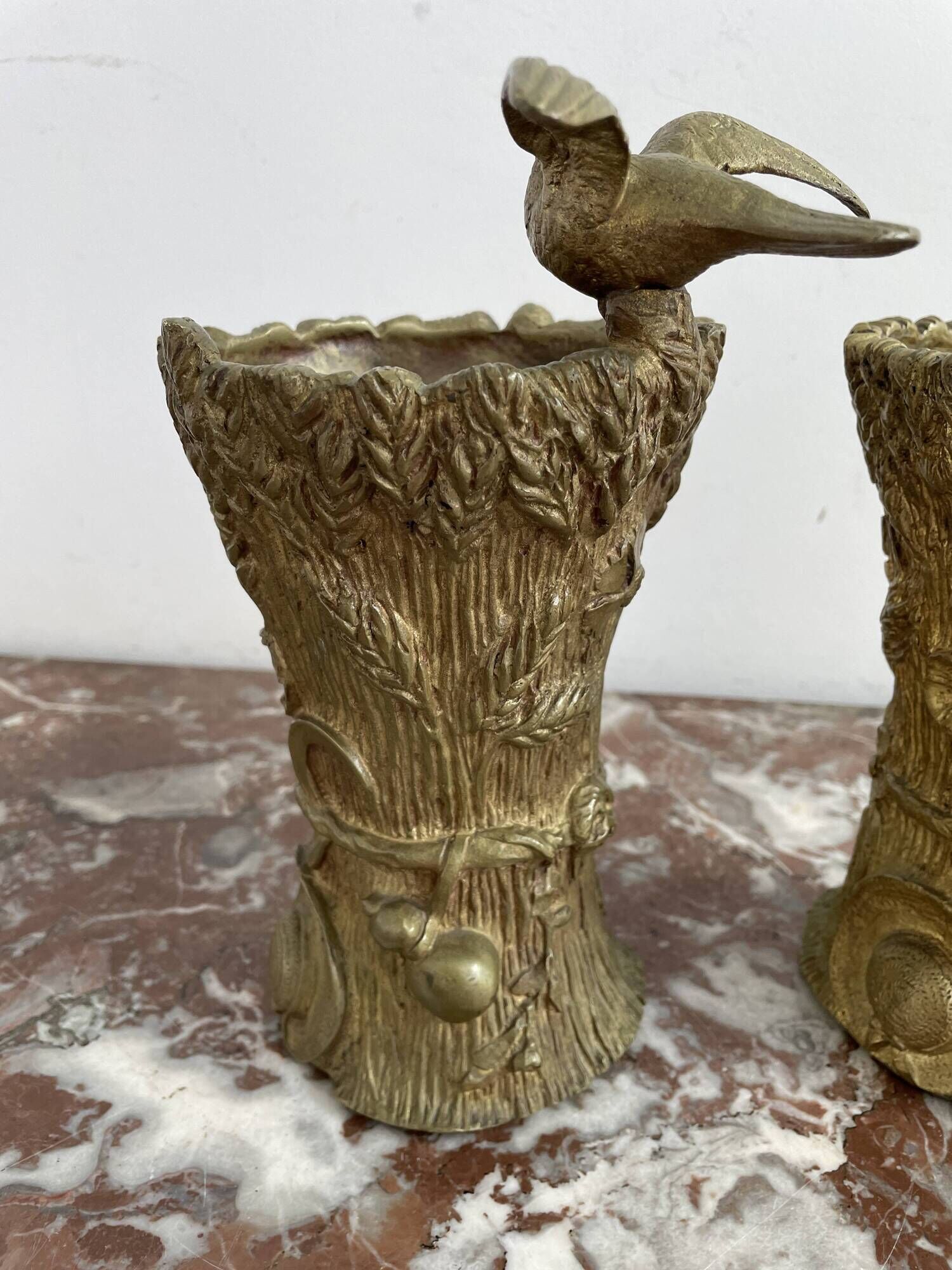 Pair of vases, solid bronze, gilded, early 20th century work, dove decoration, sheaf of wheat, art