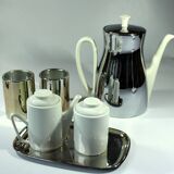 Cafetière avec couvercle chauffant isolé en métal en ensemble avec pot à lait et sucrier, Vintage