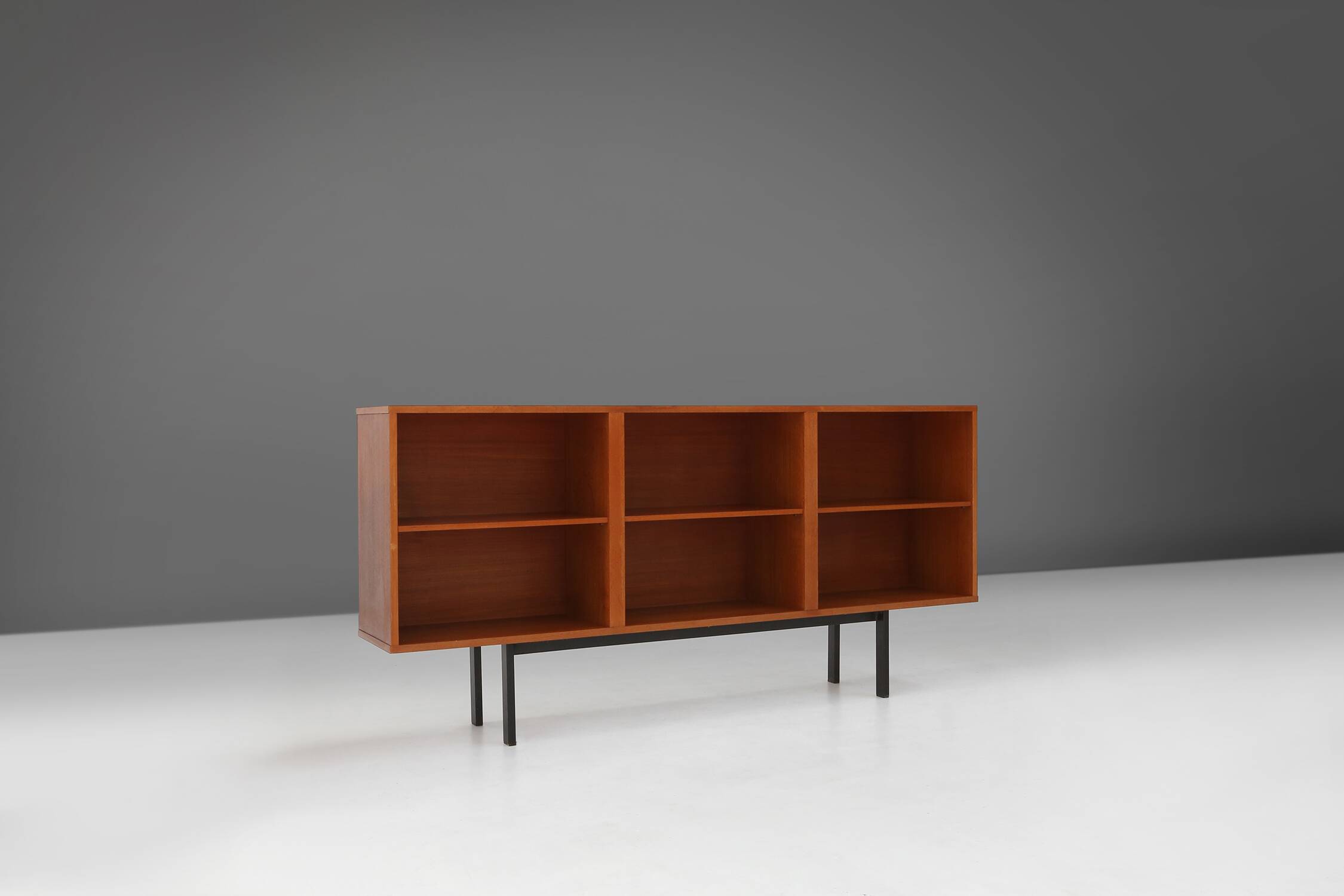 Buffet vintage 1960