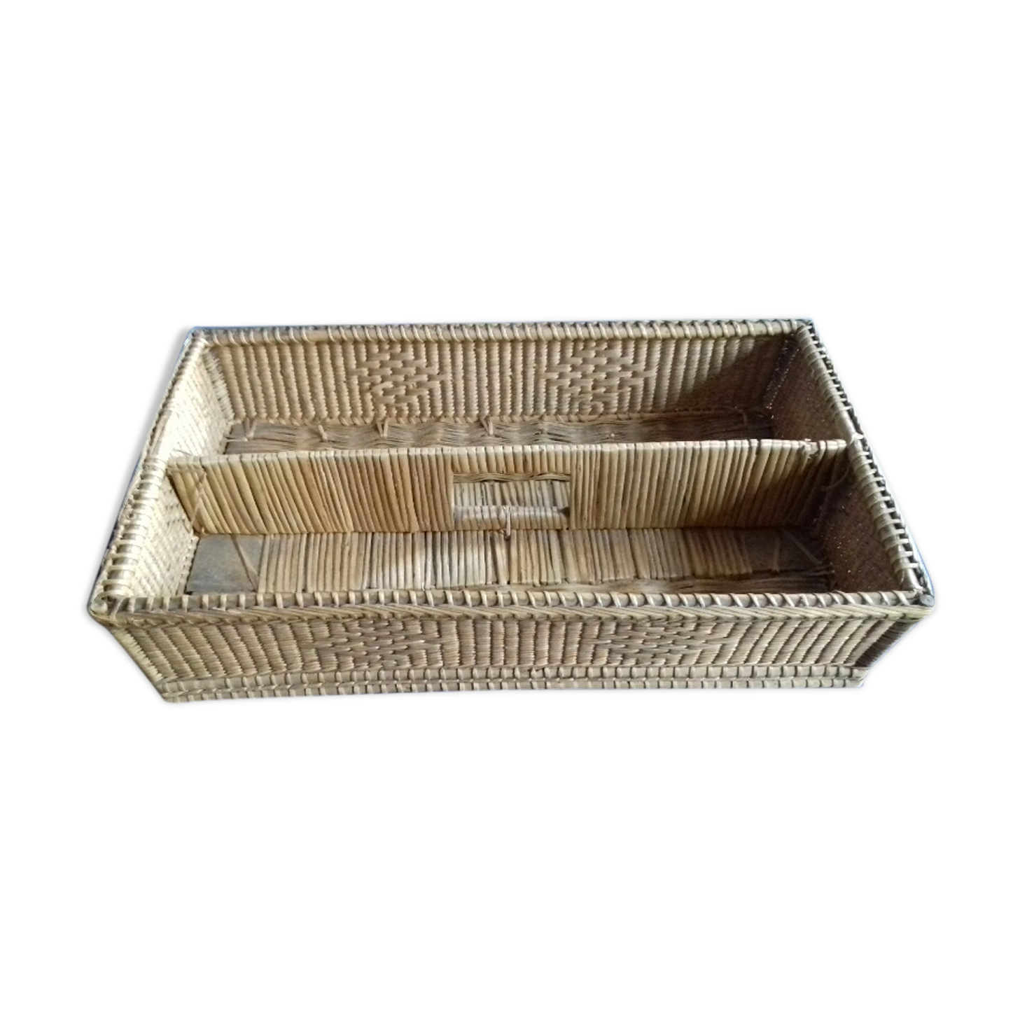 Basket covered range