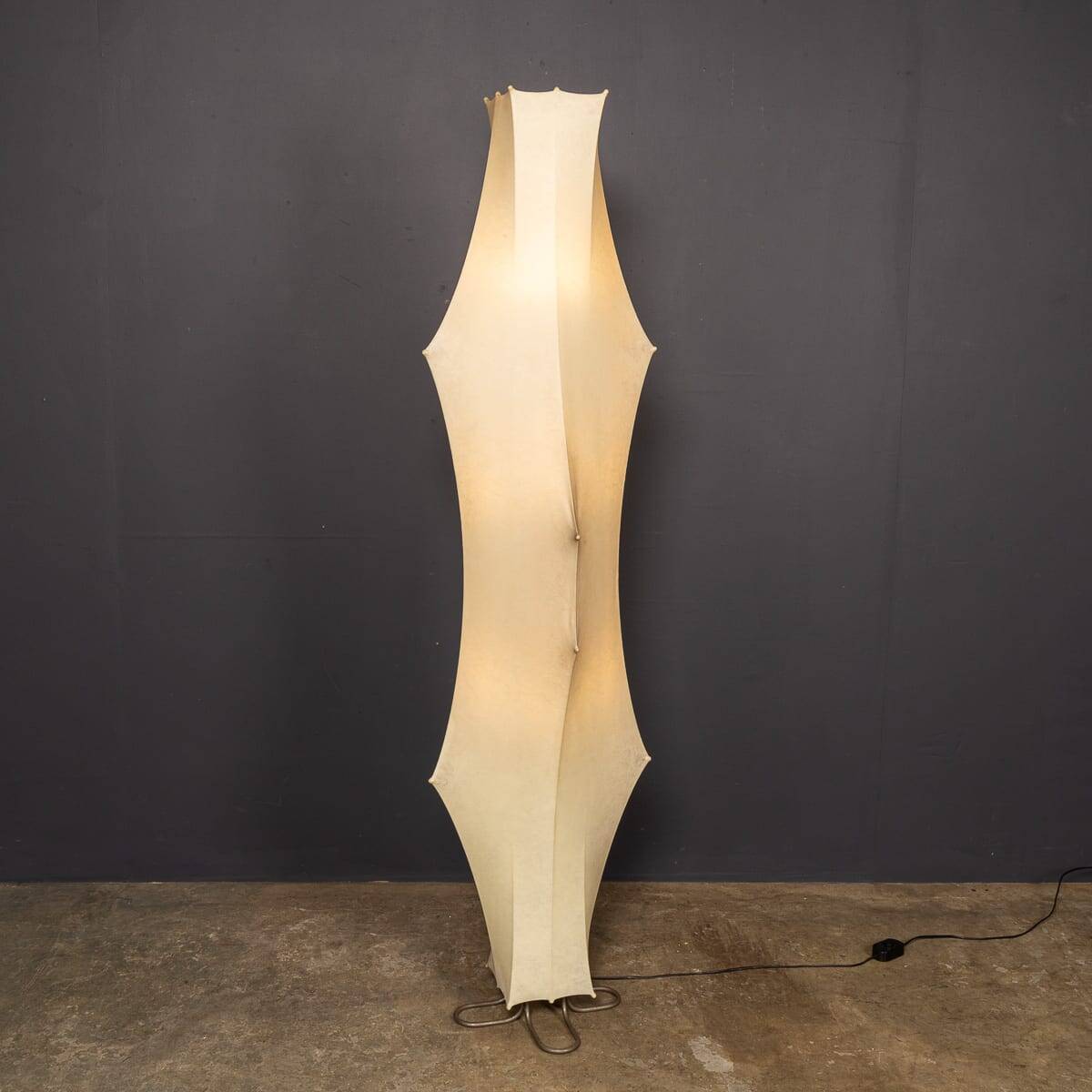 Lampadaire 'fantasma' italienne vintage des années 20 par tobia scarpa pour flos c1961