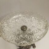 Plat en verre sur pied