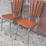 2 “Pétal” chairs from Soudévinyl