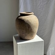 Borneo vase in brown terracotta (1) H35 D23