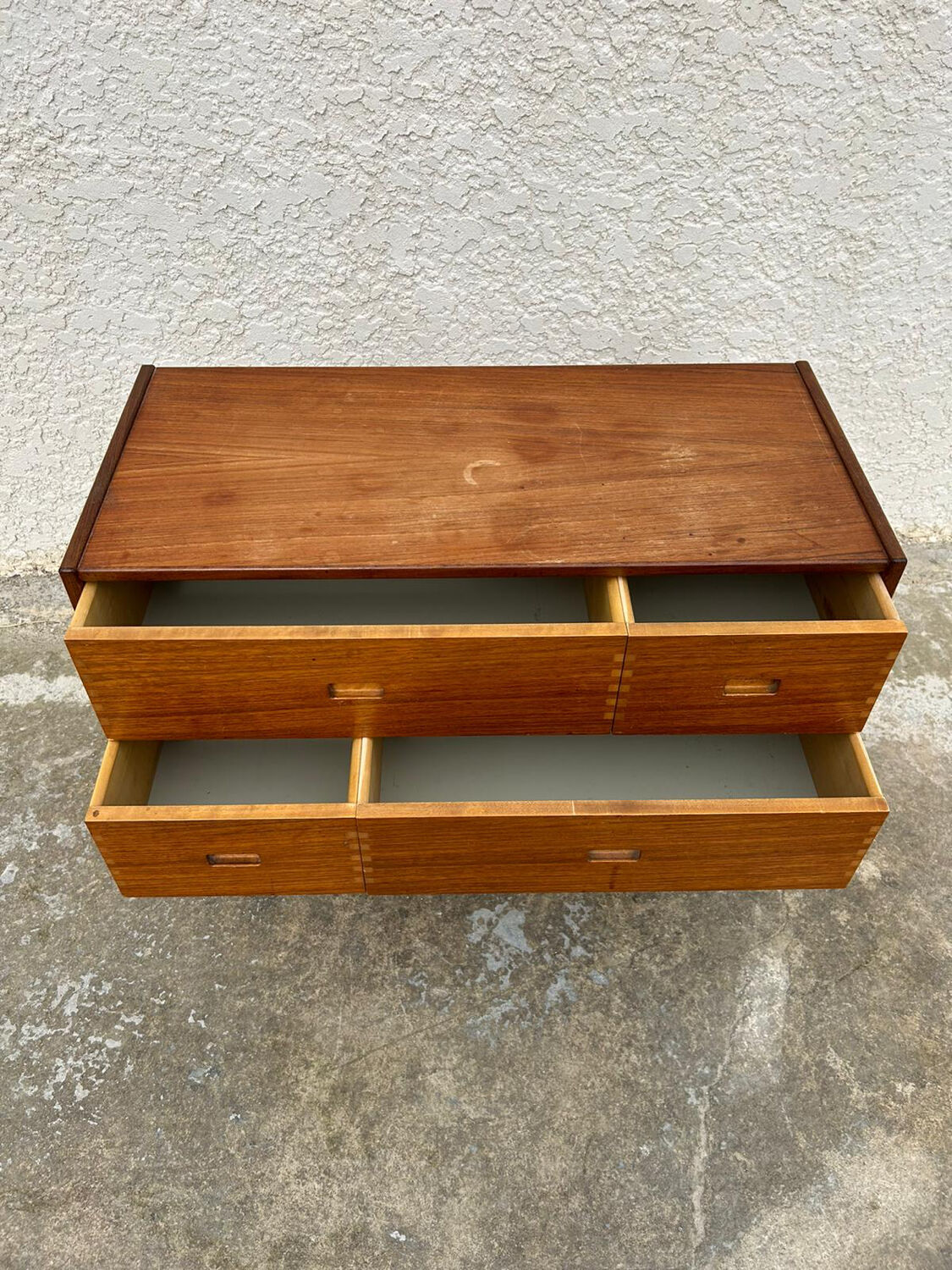 Scandinavian chest of drawers 4 drawers