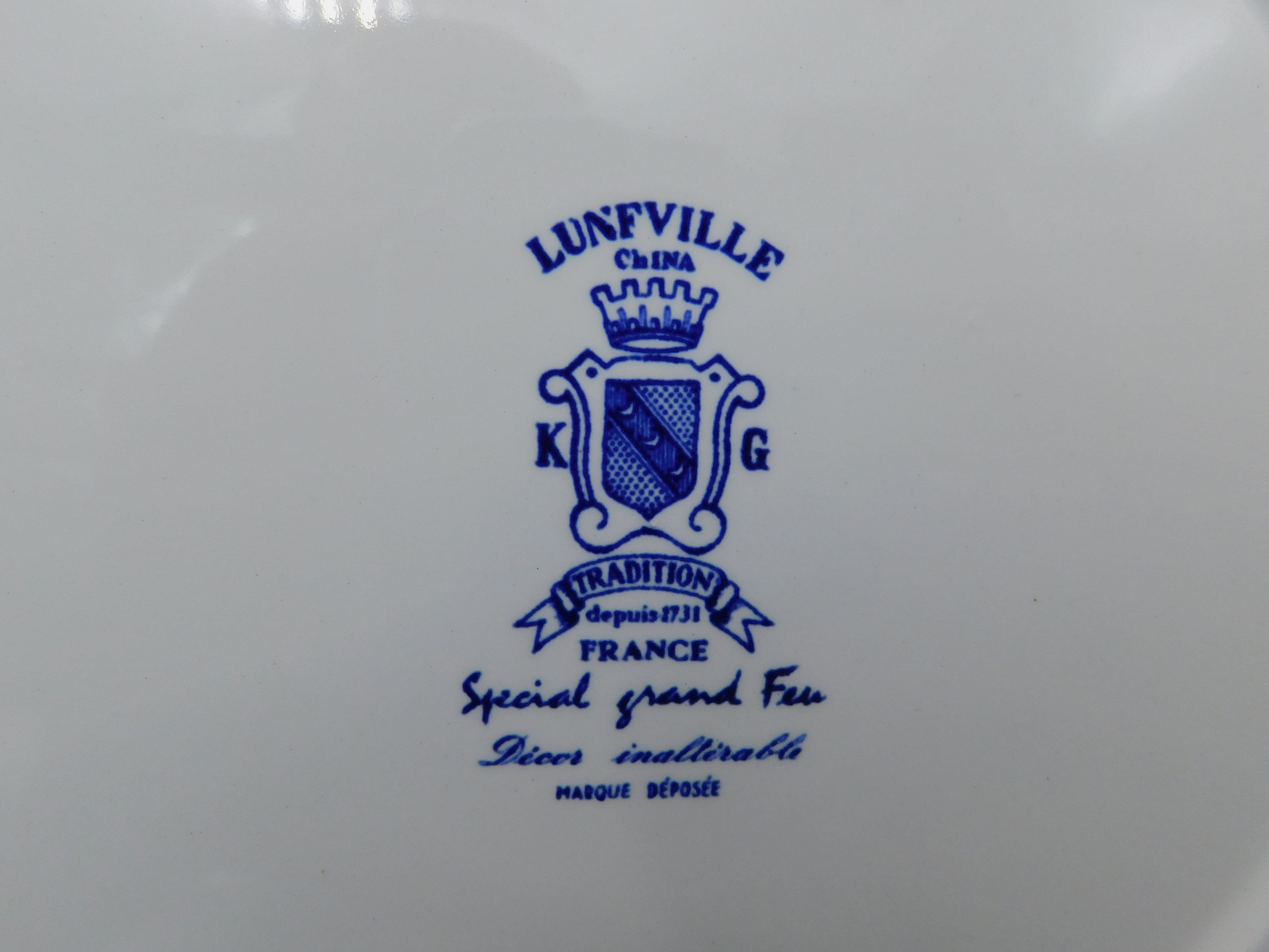 Cake dish KG Lunéville with blue flowers