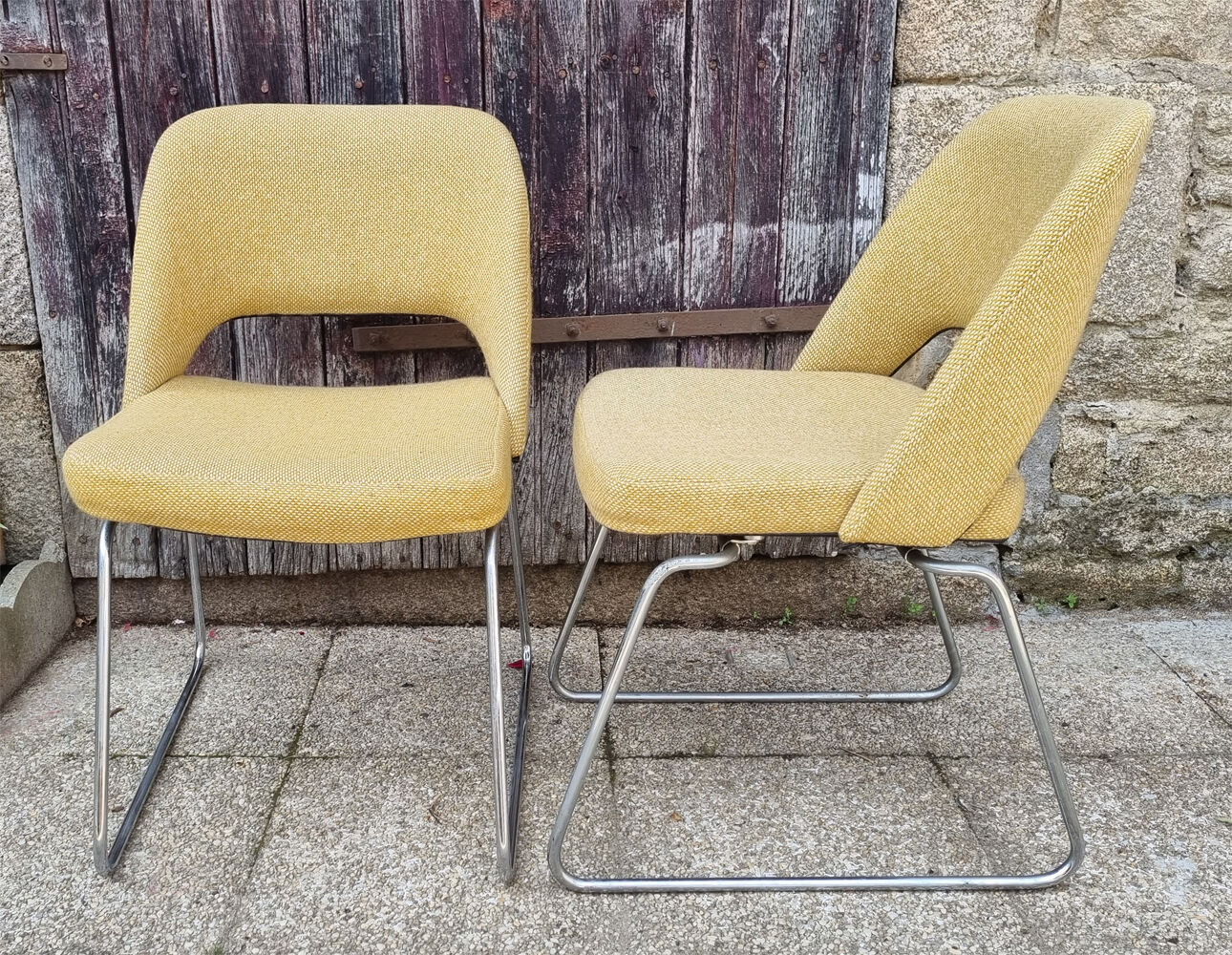 Pair of vintage conference chairs 70s