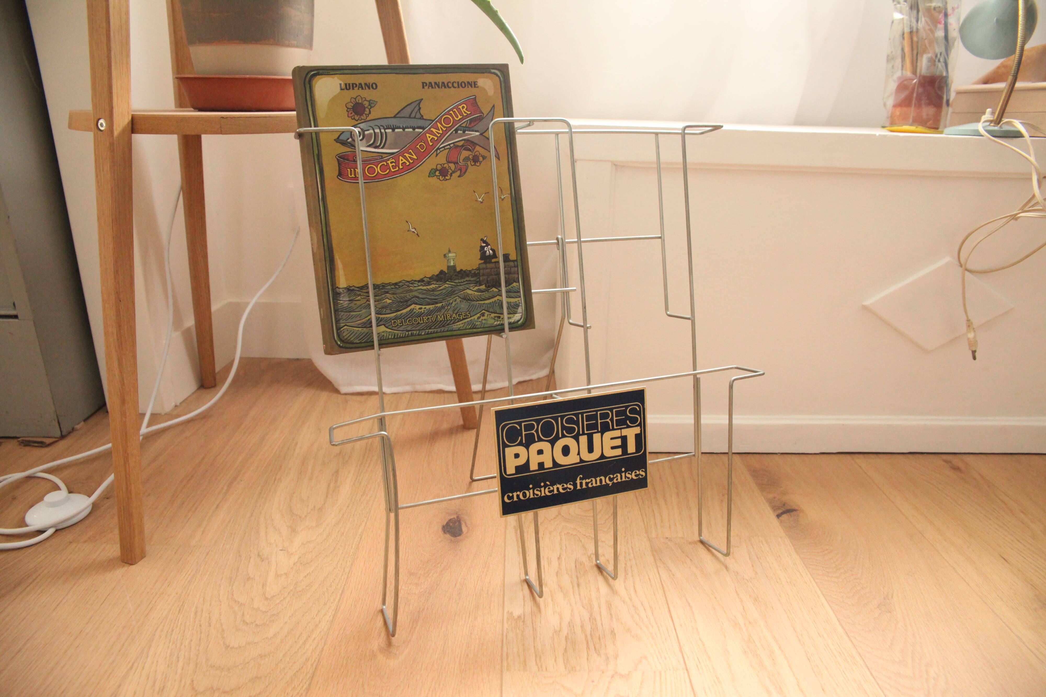 Advertising metal display